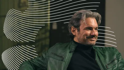 Tvůrce hry Returnal zakládá nové studio. Chce vyvíjet vlastní hry