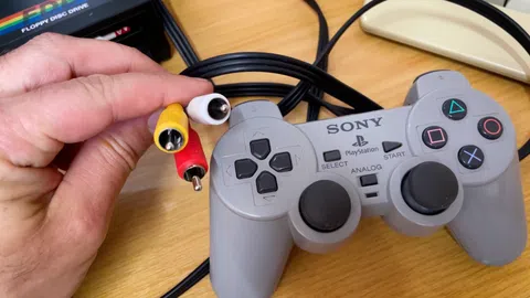 Místo konzole jen ovladač: Objevil se doposud neviděný PlayStation Puga
